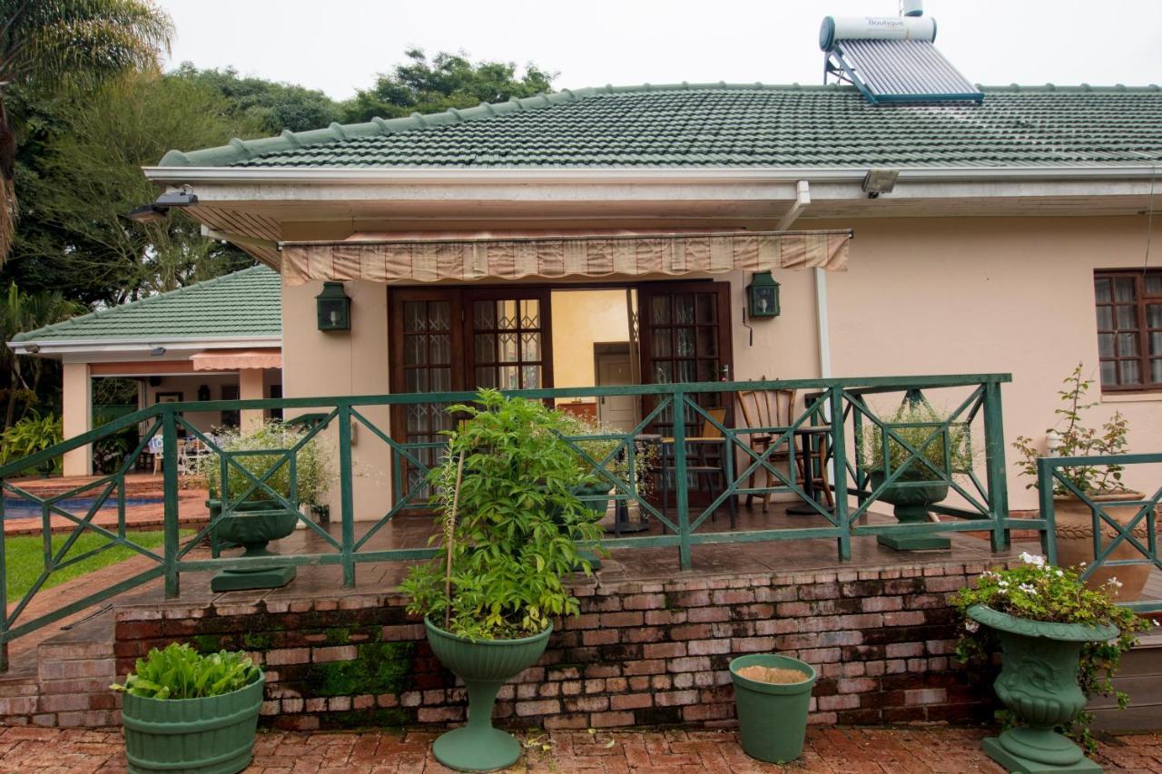 Bed and Breakfast 12 Fleetwood Хараре Экстерьер фото
