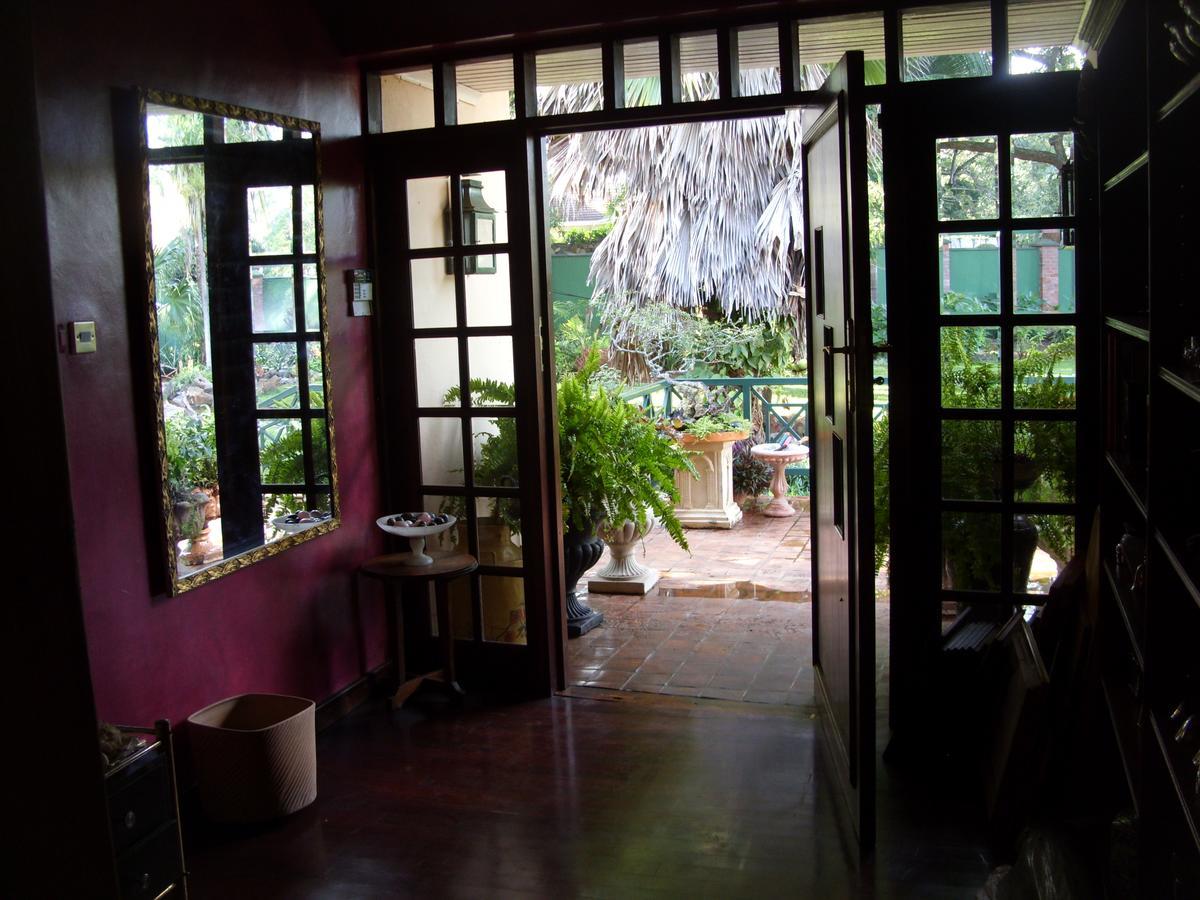 Bed and Breakfast 12 Fleetwood Хараре Экстерьер фото