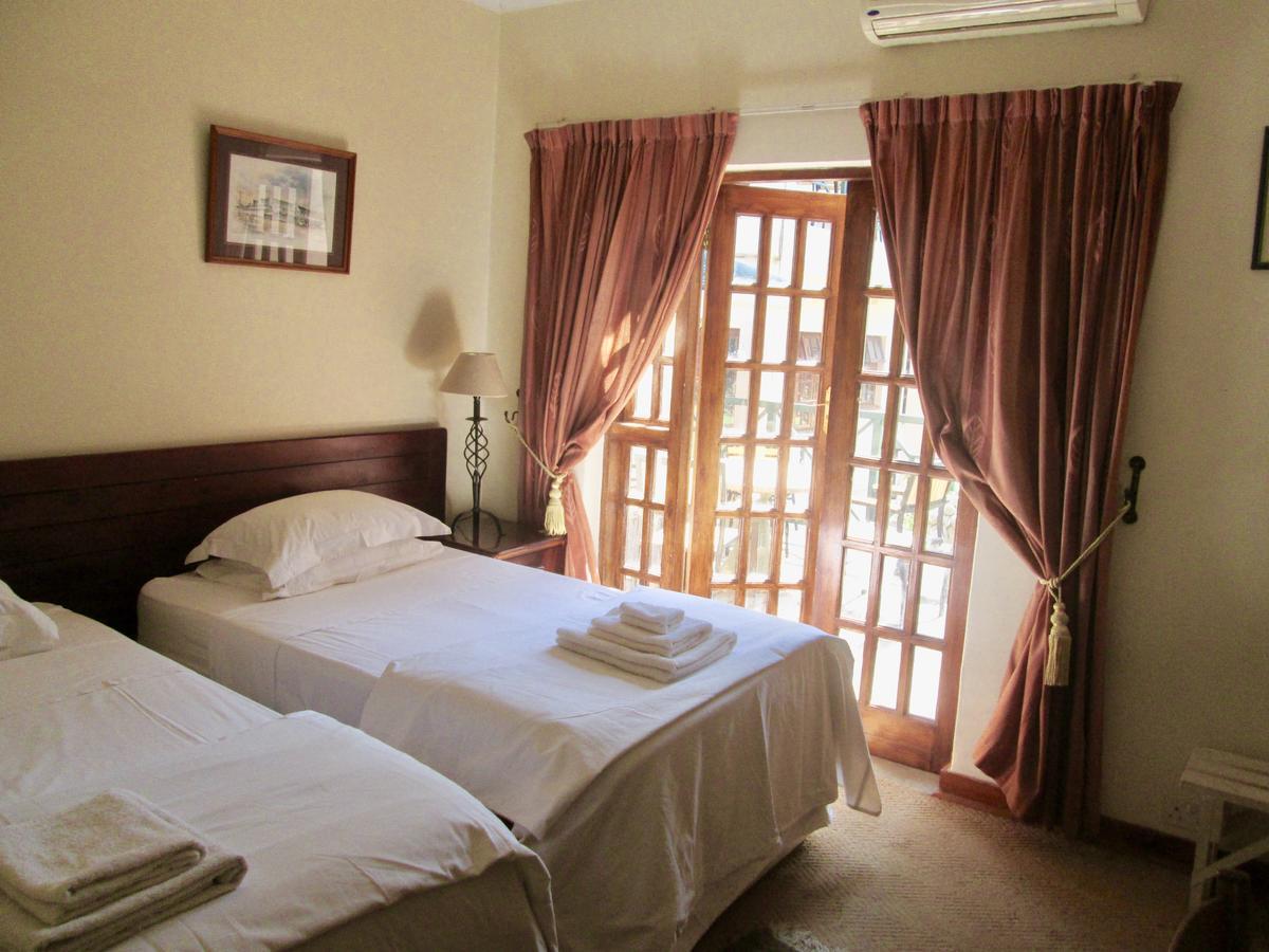 Bed and Breakfast 12 Fleetwood Хараре Экстерьер фото